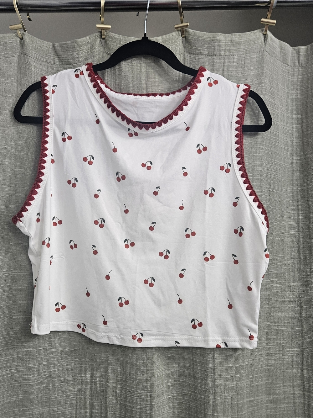 SHEIN White Cherry Print Sleeveless Crop Top with Red Trim